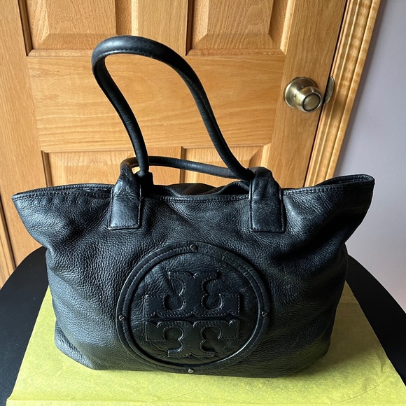 TORY BURCH Handbags - TORY BURCH  LG. SHOLDER BAG